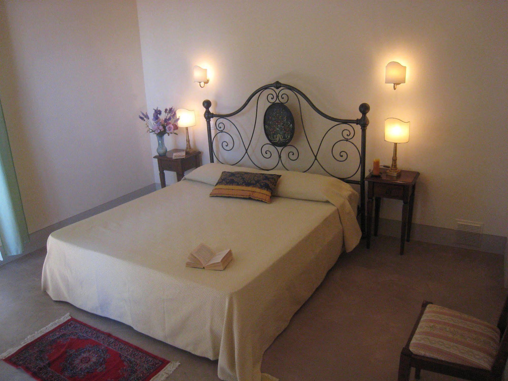 Bed and Breakfast Seven Cortona Exterior foto